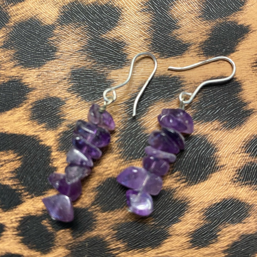 Sterling Silver and Amethyst chip stone earrings.